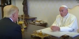 Trump y el papa Francisco juegan a tocarse los cascabeles