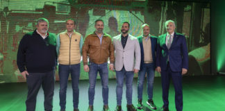 Vox tiene demasiados frentes abiertos y no le da