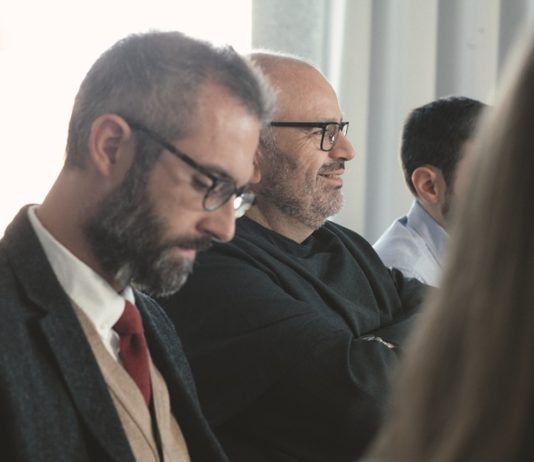 Iglesia e IA: por delante de la clase política